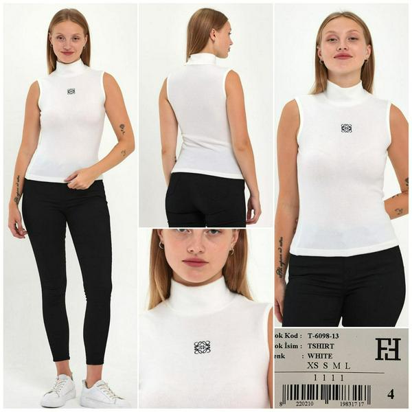 sleeveless T-shirt