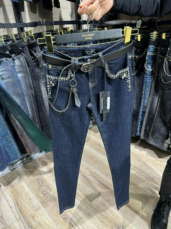 Женские джинсы