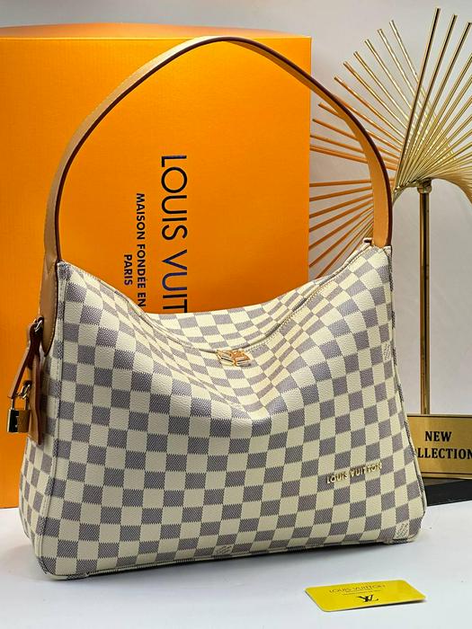 Louis Vuitton product 1558259