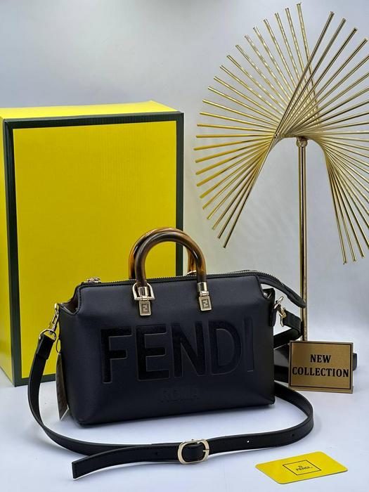 Fendi product 1555315