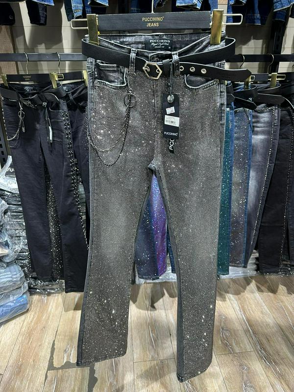 Женские джинсы