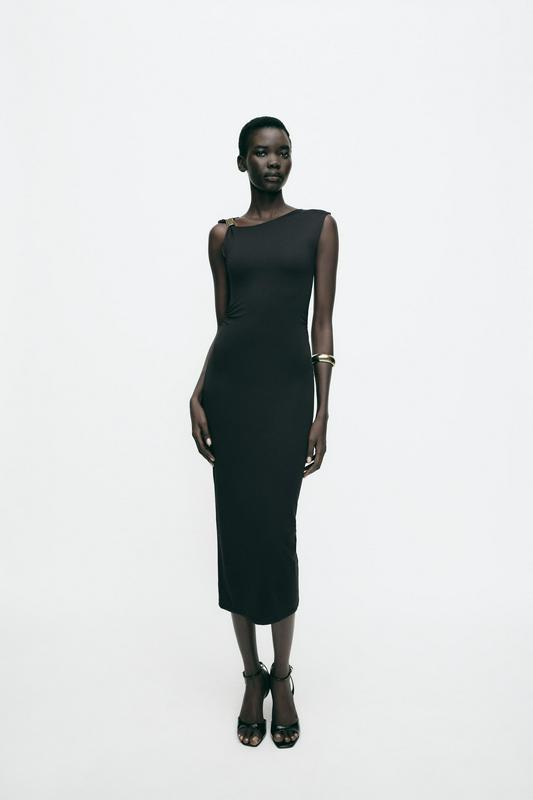 DRESS WITH METAL APPLIQUÉ