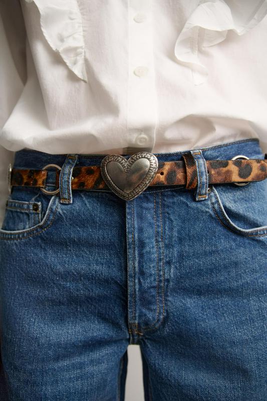 ANIMAL PRINT LEATHER BELT WITH HEARTS