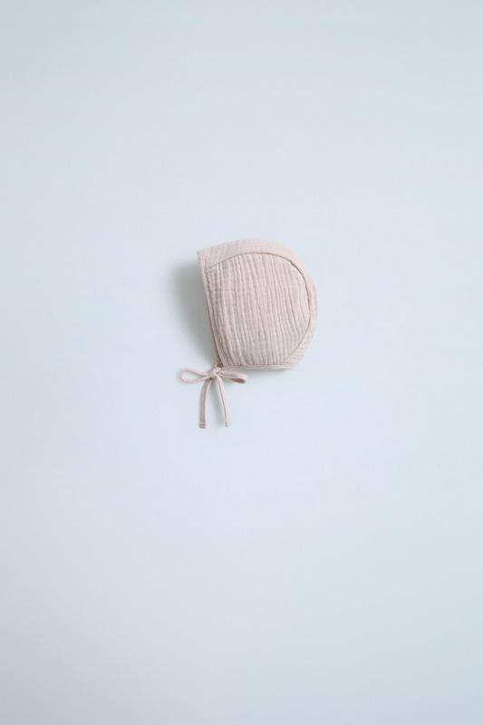 PLAIN CREPE BONNET