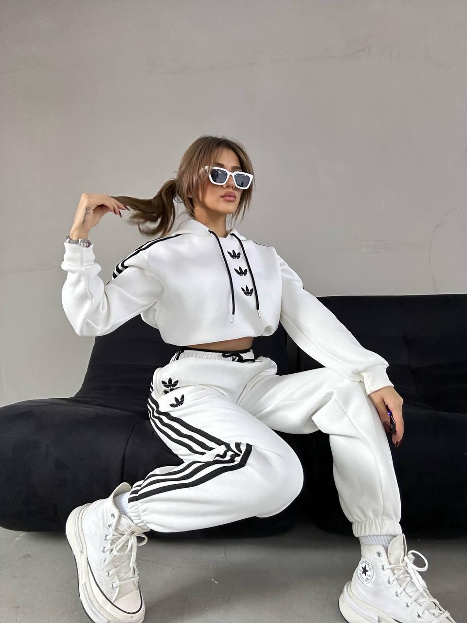 Женские спорт костюмы