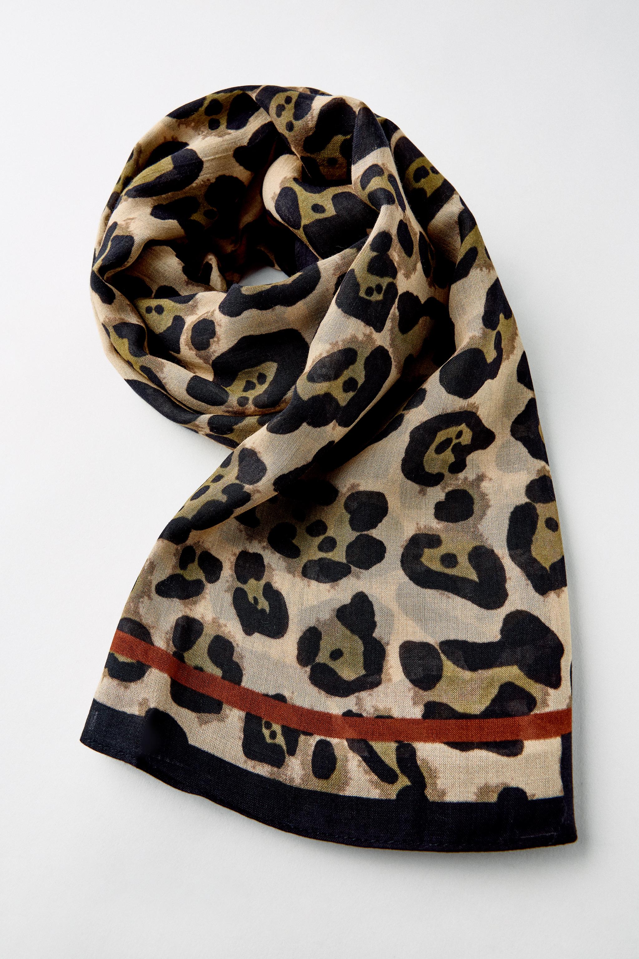 ANIMAL PRINT MODAL AND SILK SCARF