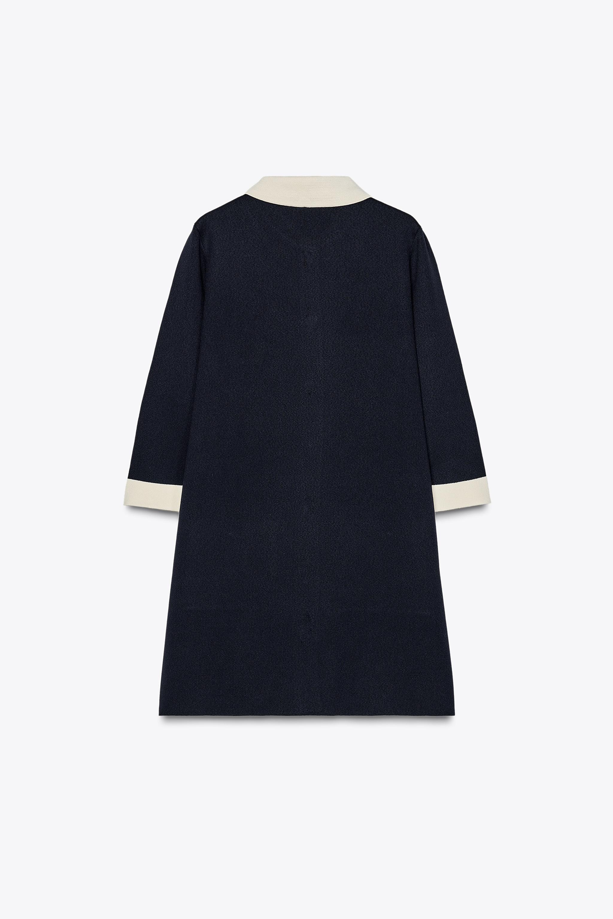 SHORT KNIT DRESS WITH GOLD BUTTONS