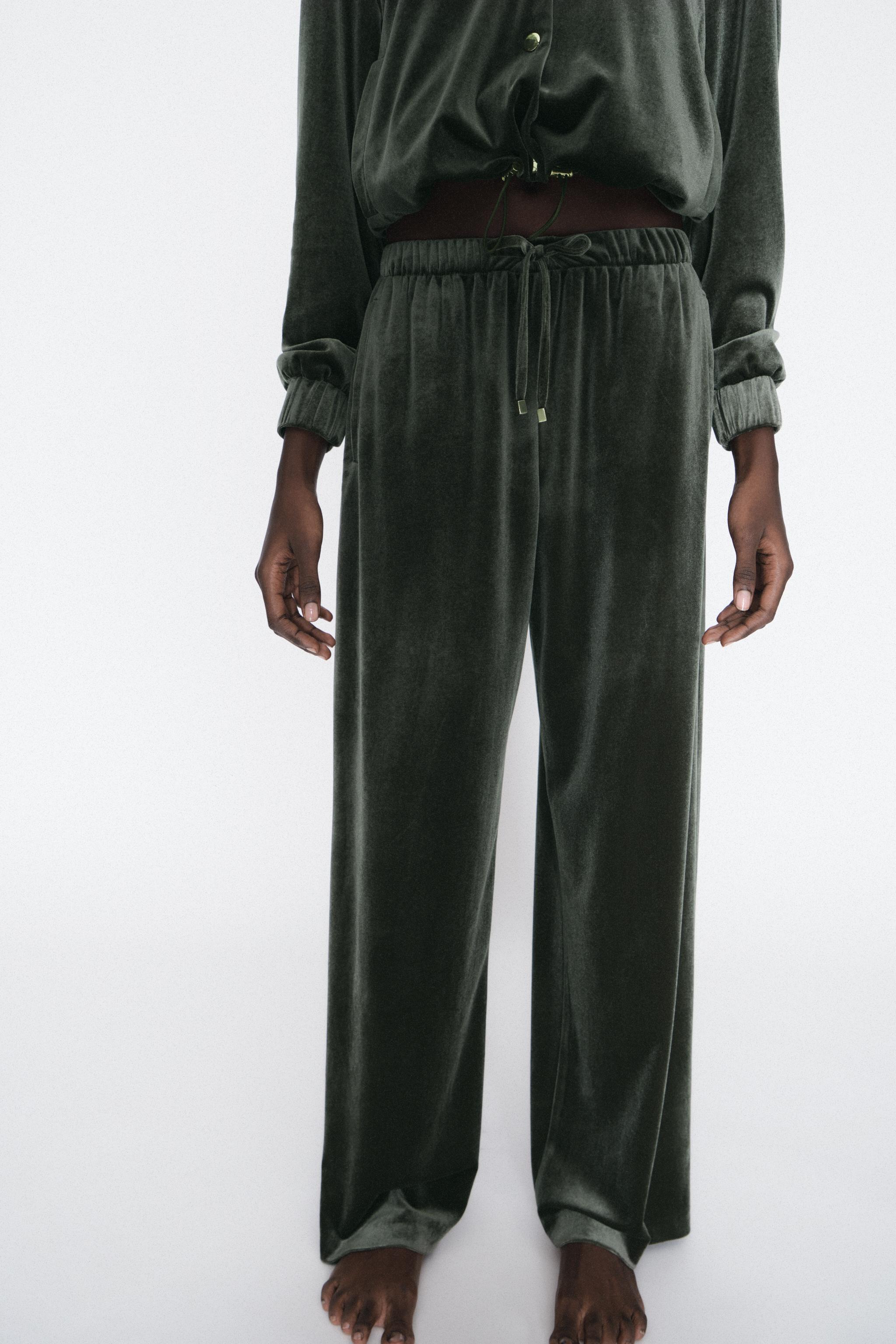 WIDE-LEG VELVET TROUSERS