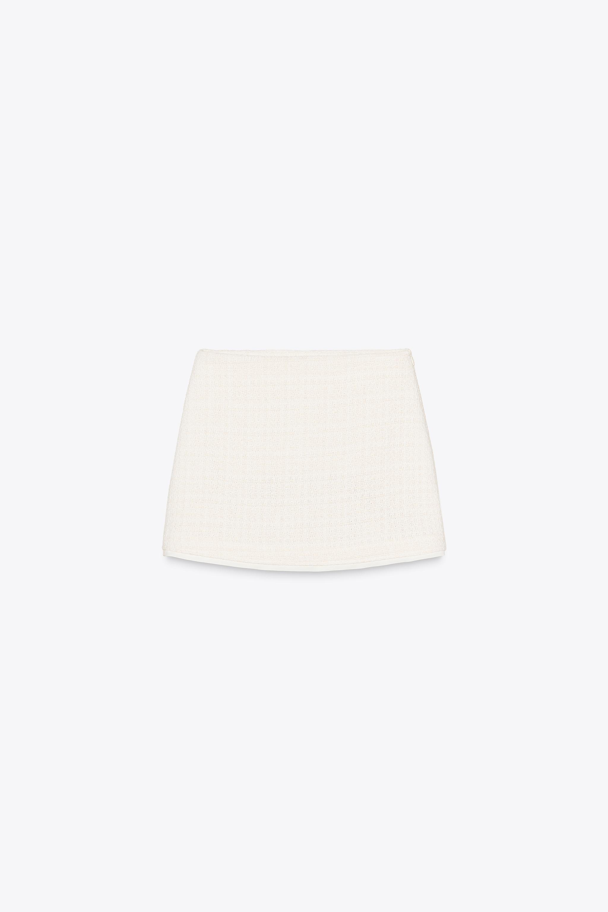 TEXTURED SKORT