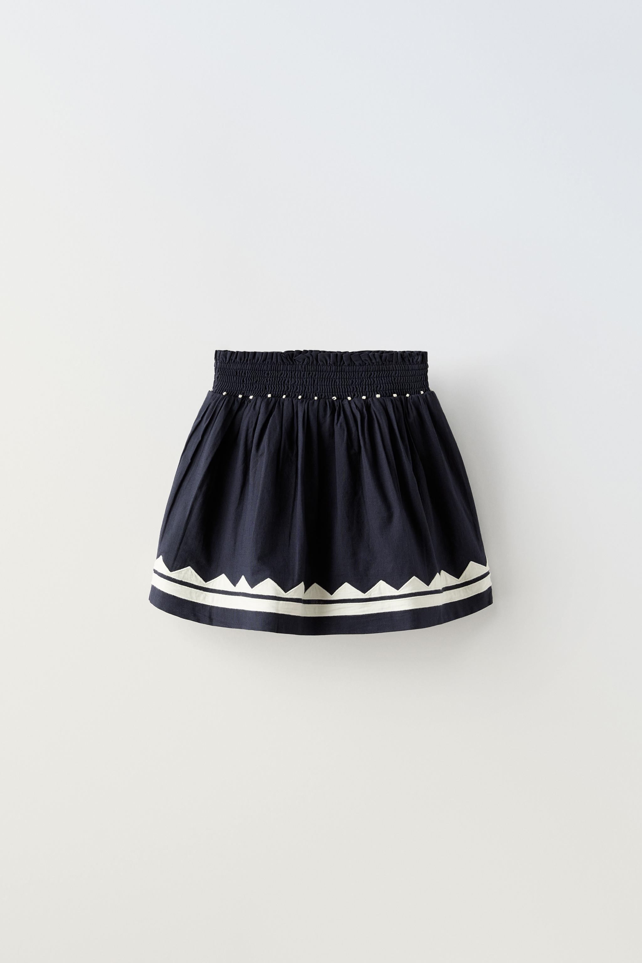 EMBROIDERED SKIRT