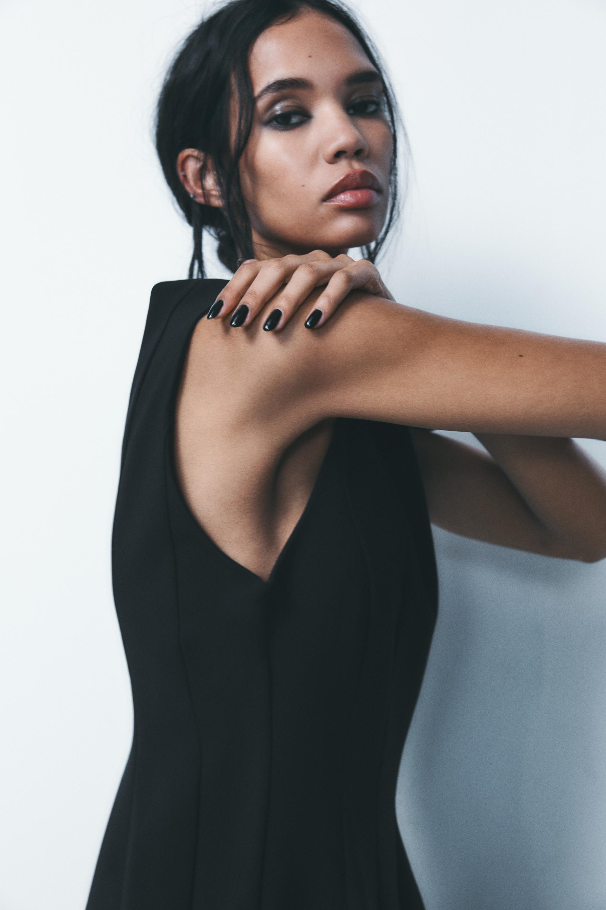 SHORT FLARED DRESS