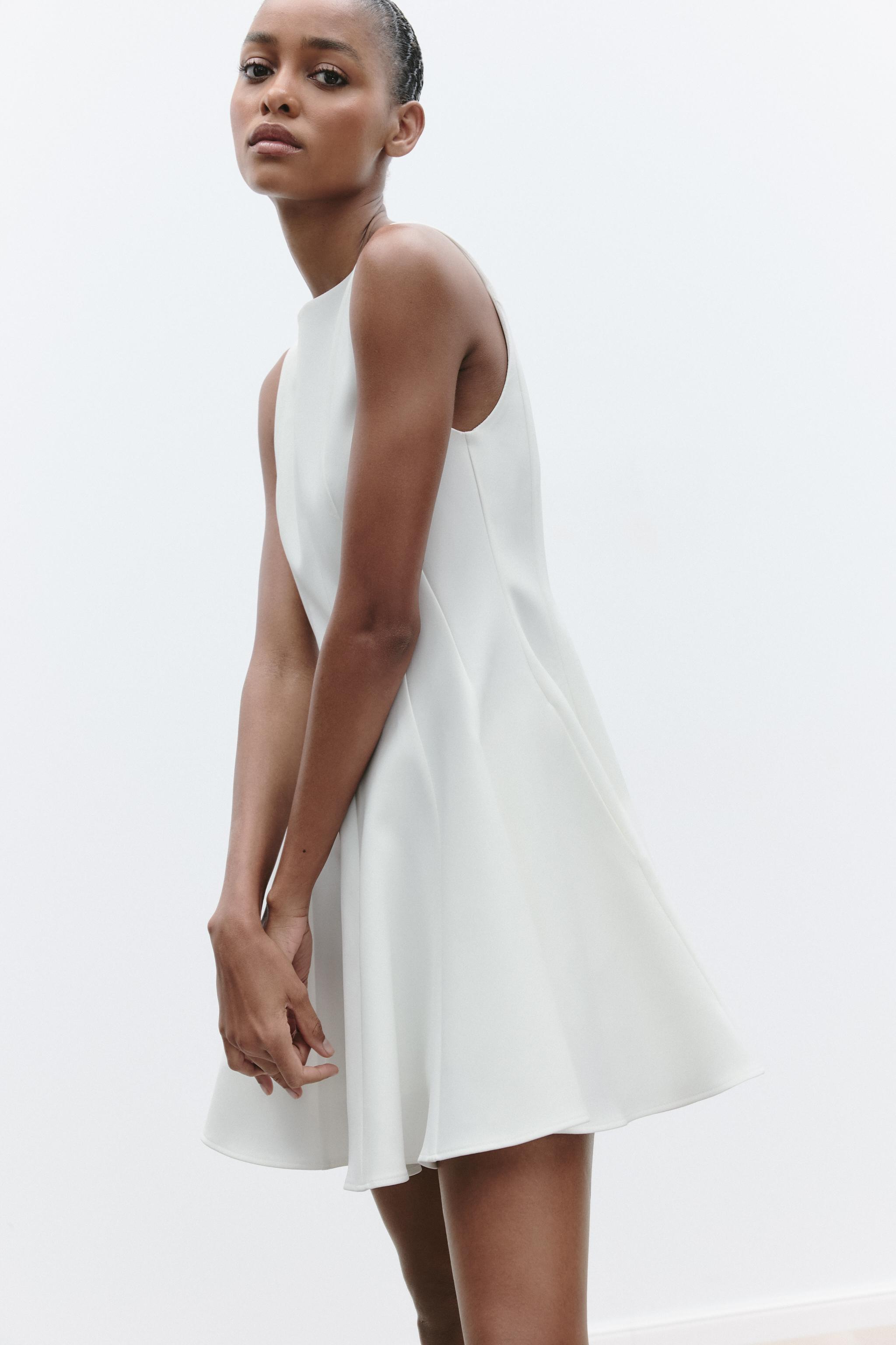SHORT FLARED DRESS
