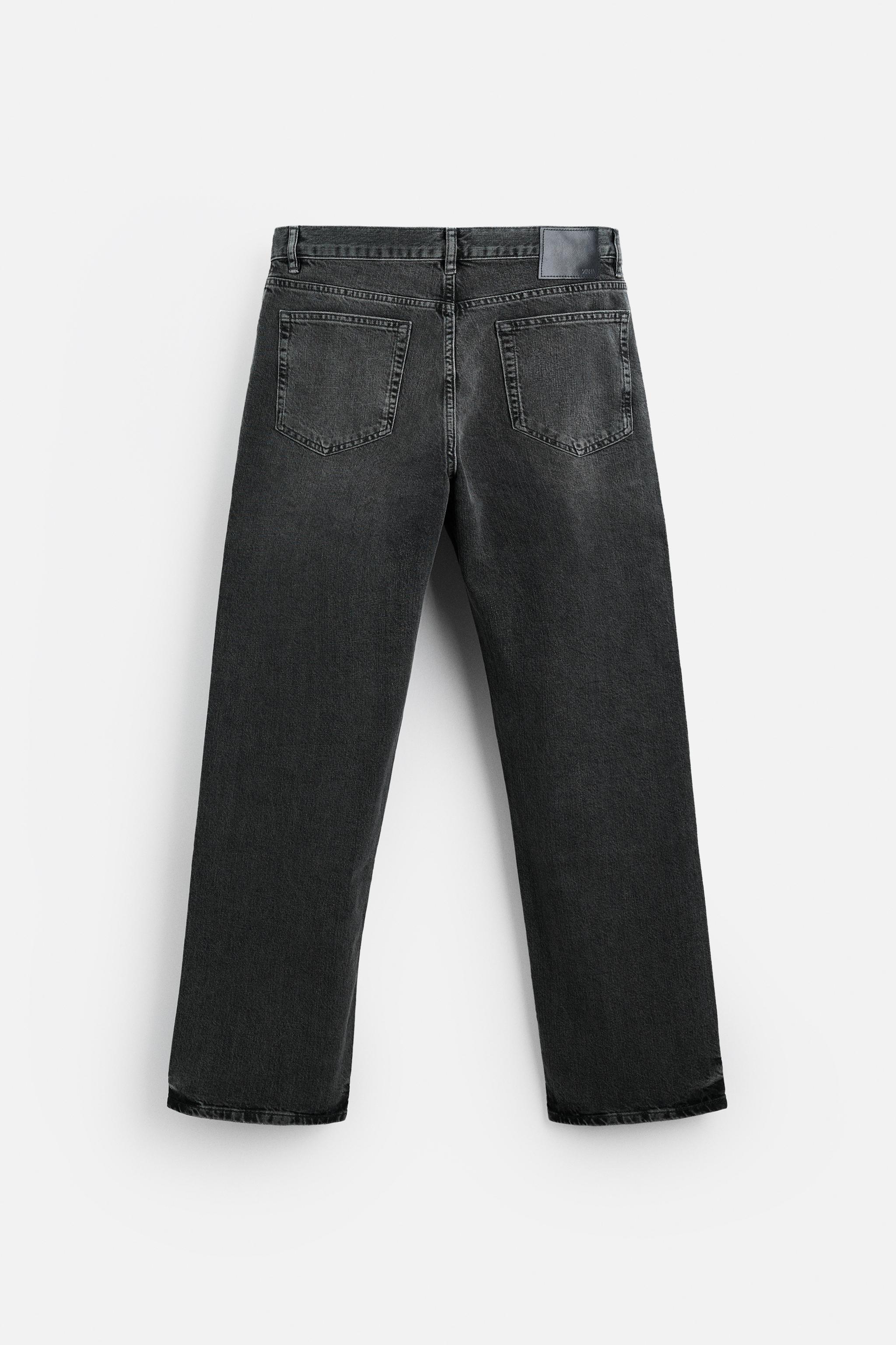 RELAXED STRAIGHT-LEG JEANS