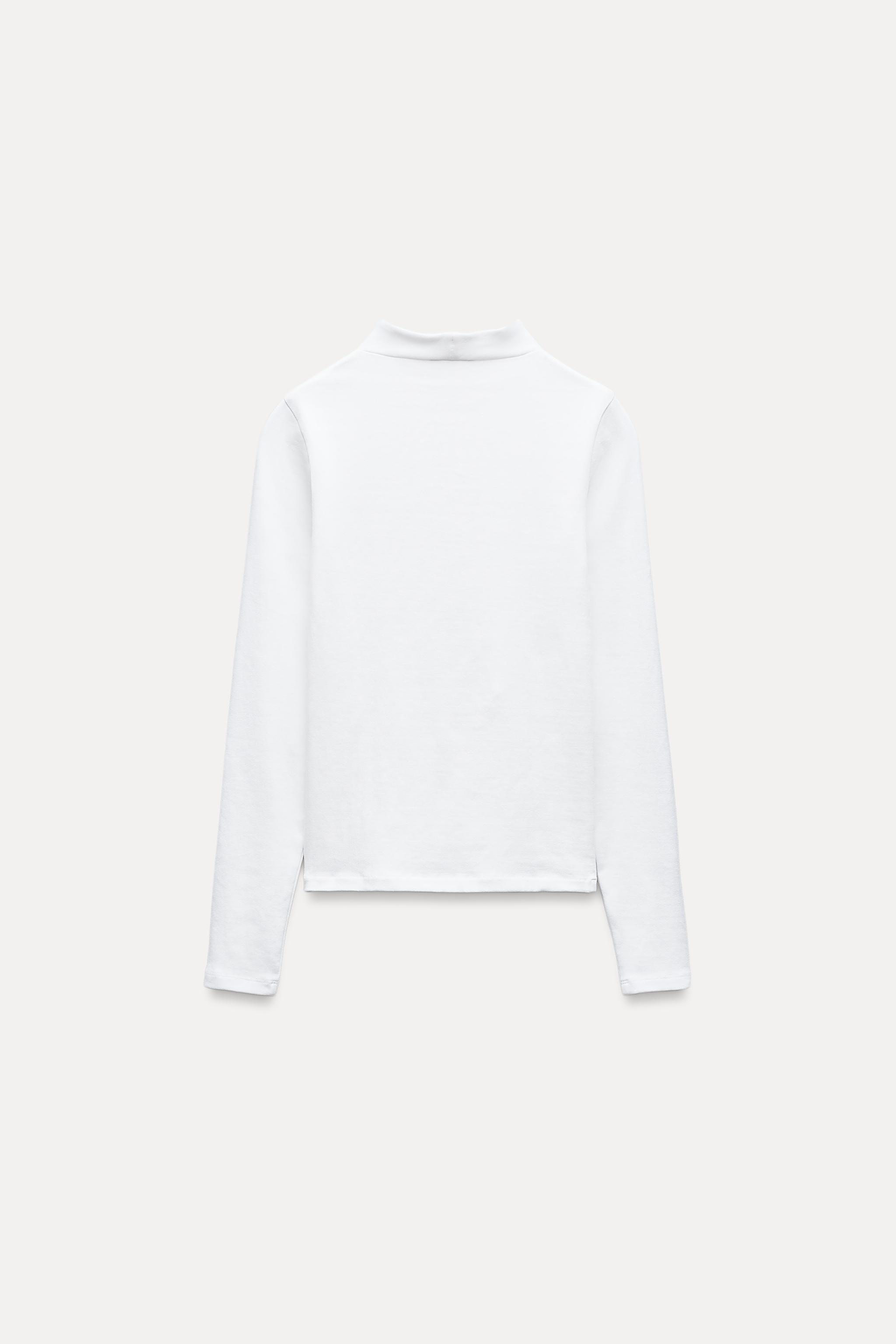 TURTLENECK T-SHIRT