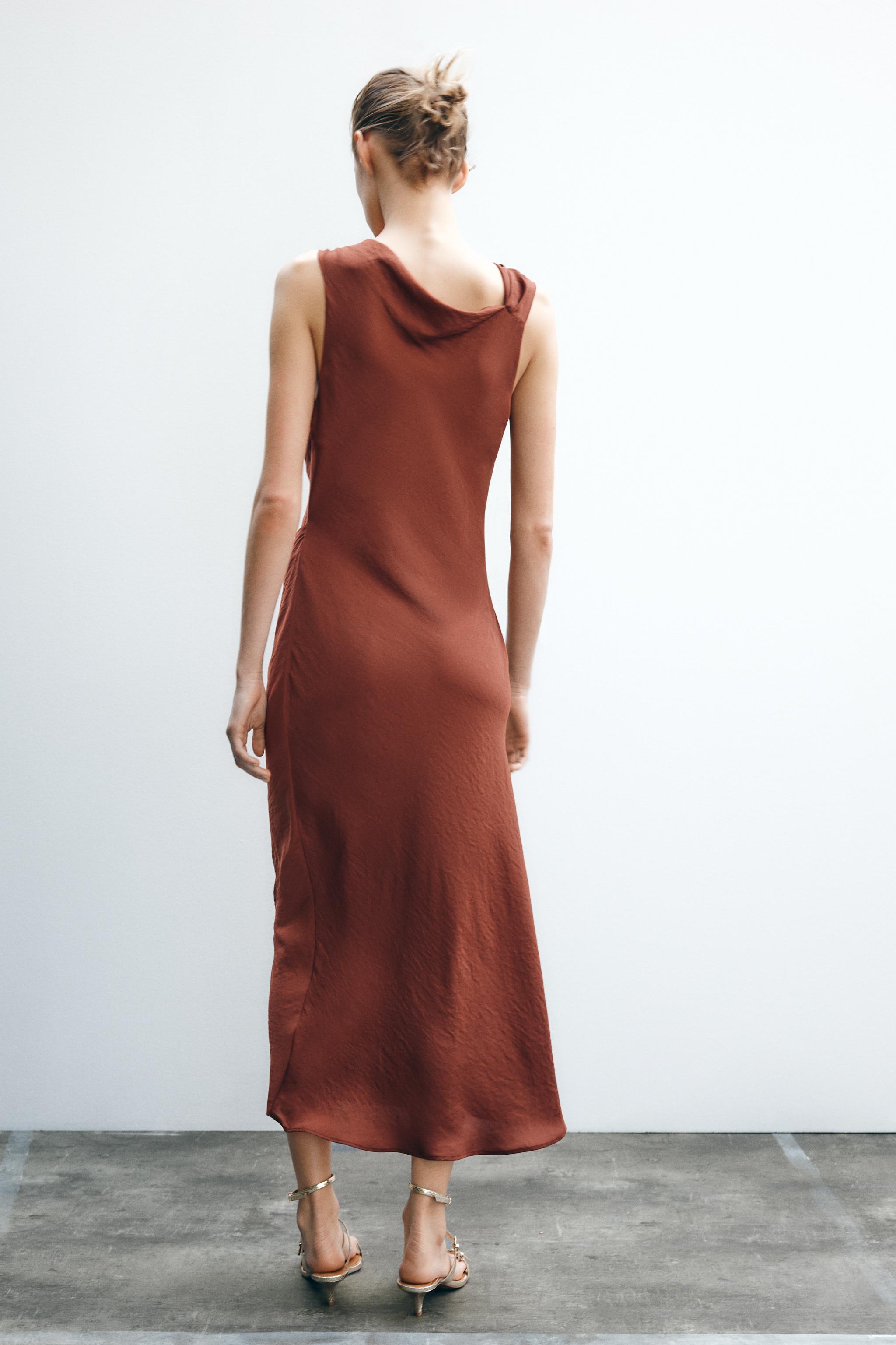 MIDI DRESS WITH GOLDEN APPLIQUÉ