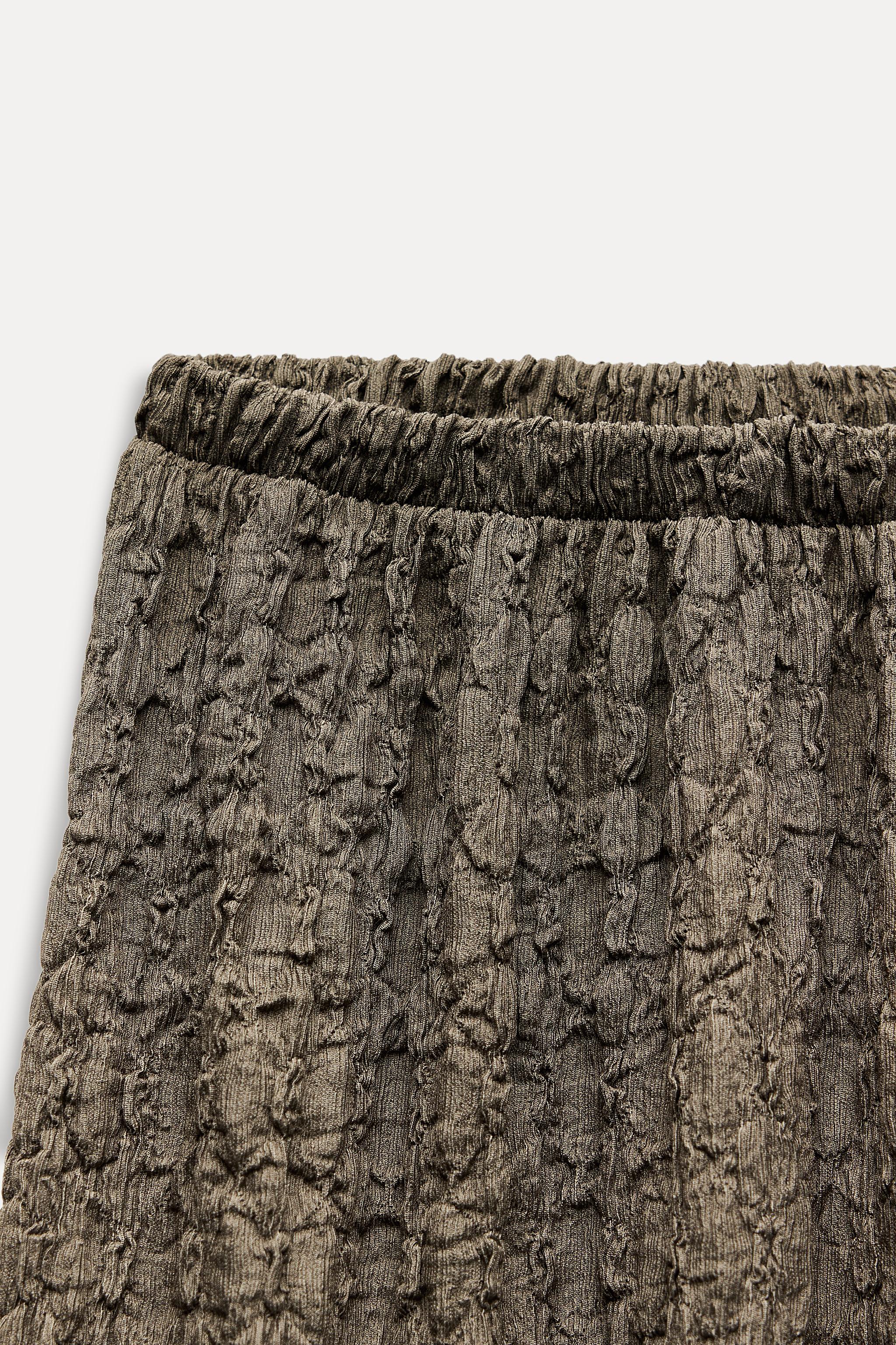 TEXTURED TROUSERS