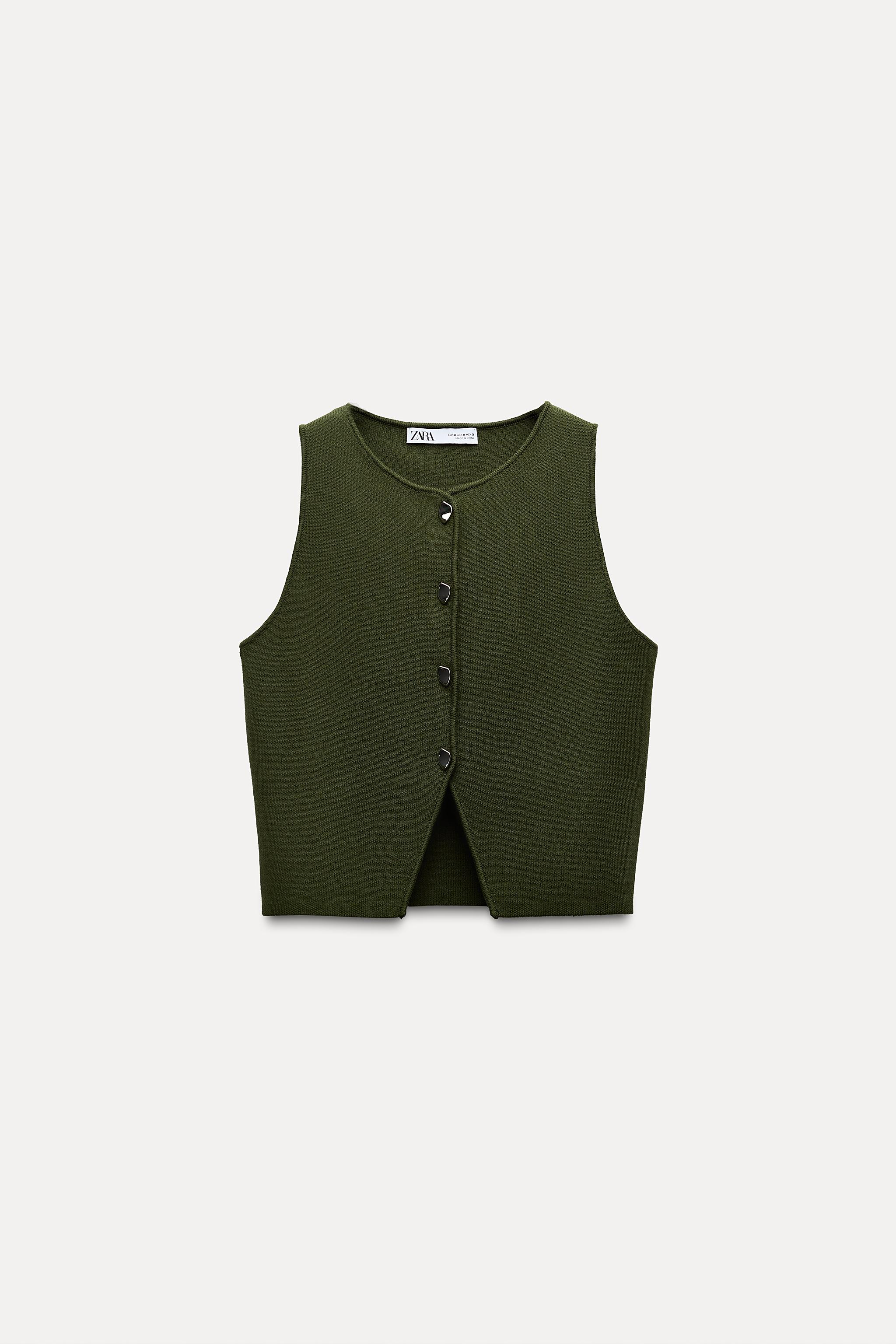 BUTTONED KNIT VEST TOP