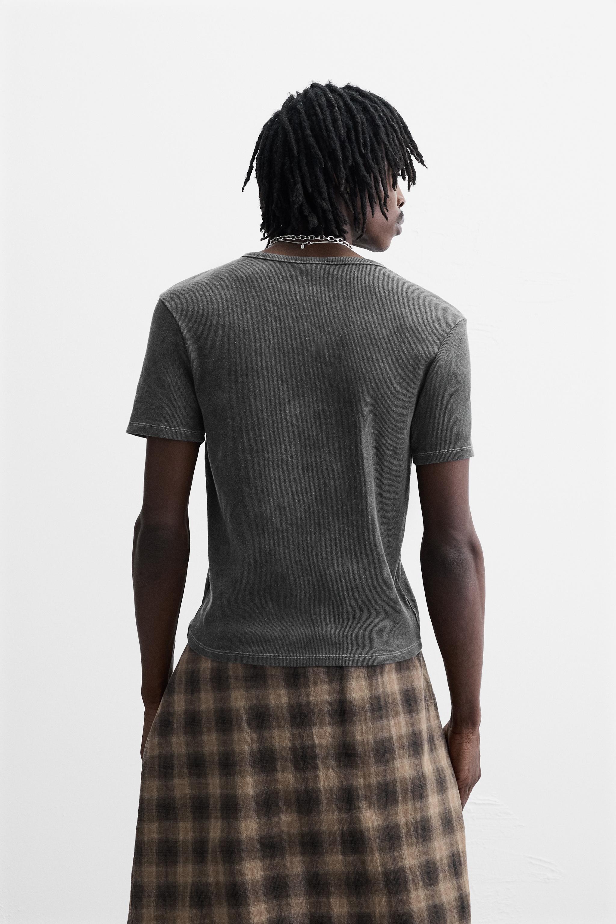 BASIC RIBBED T-SHIRT