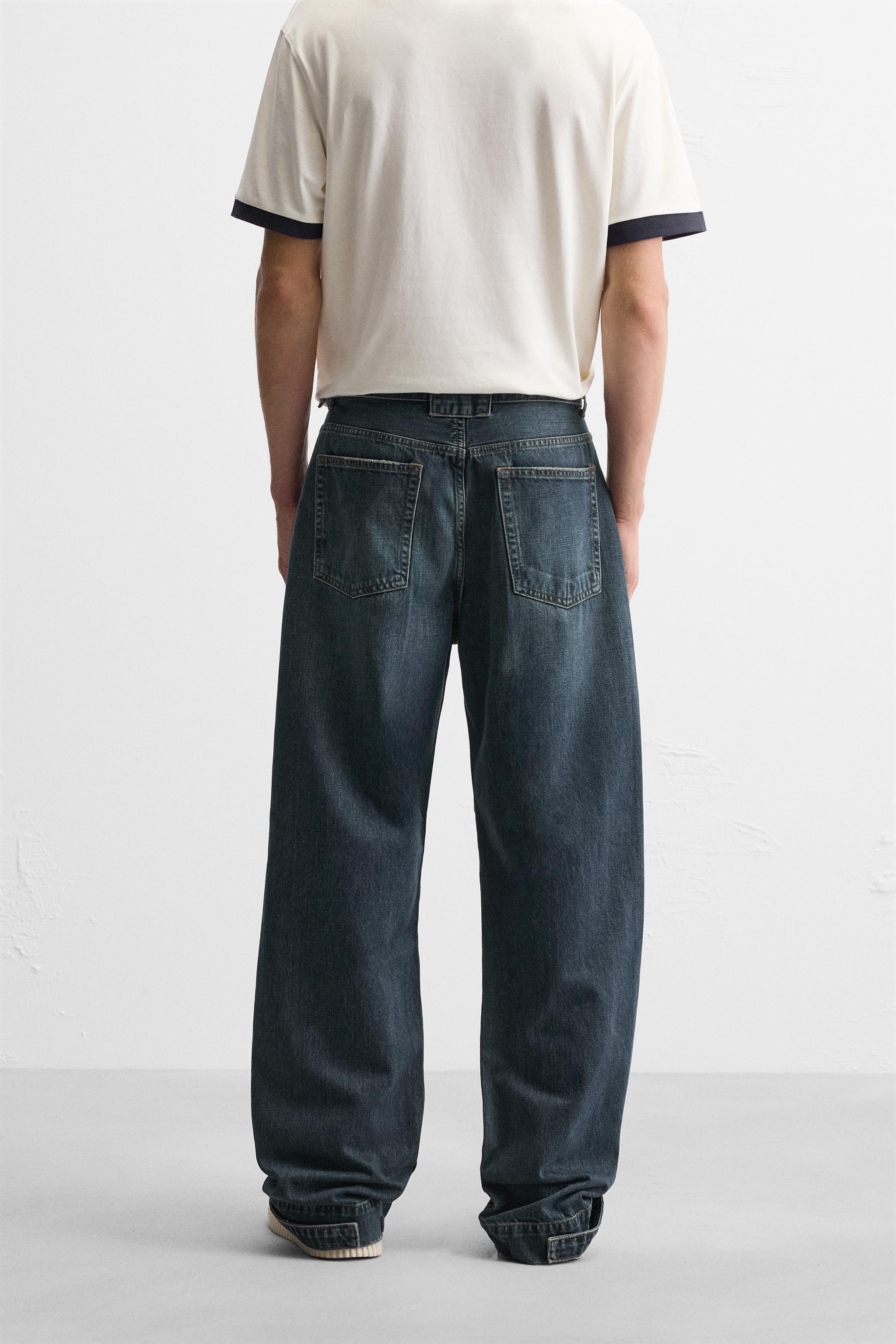 RELAXED FIT JEANS