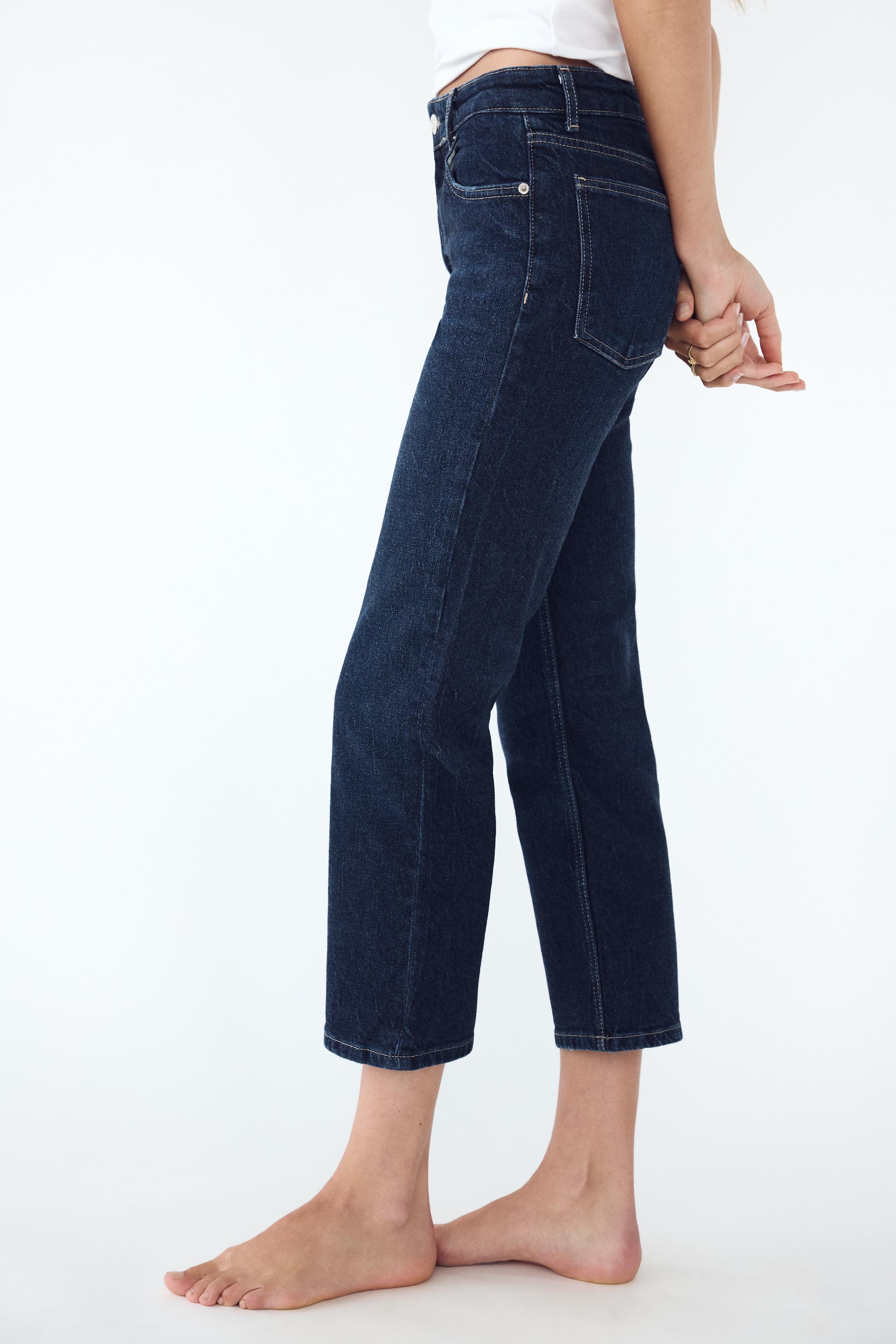 SLIM FIT CROPPED MID-RISE FLARED JEANS