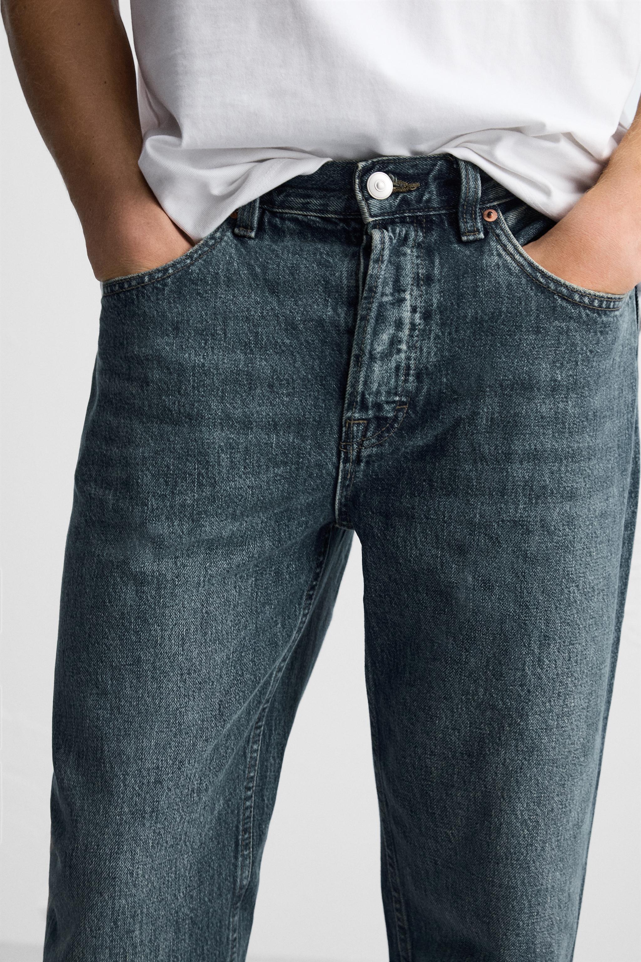 STRAIGHT-LEG JEANS