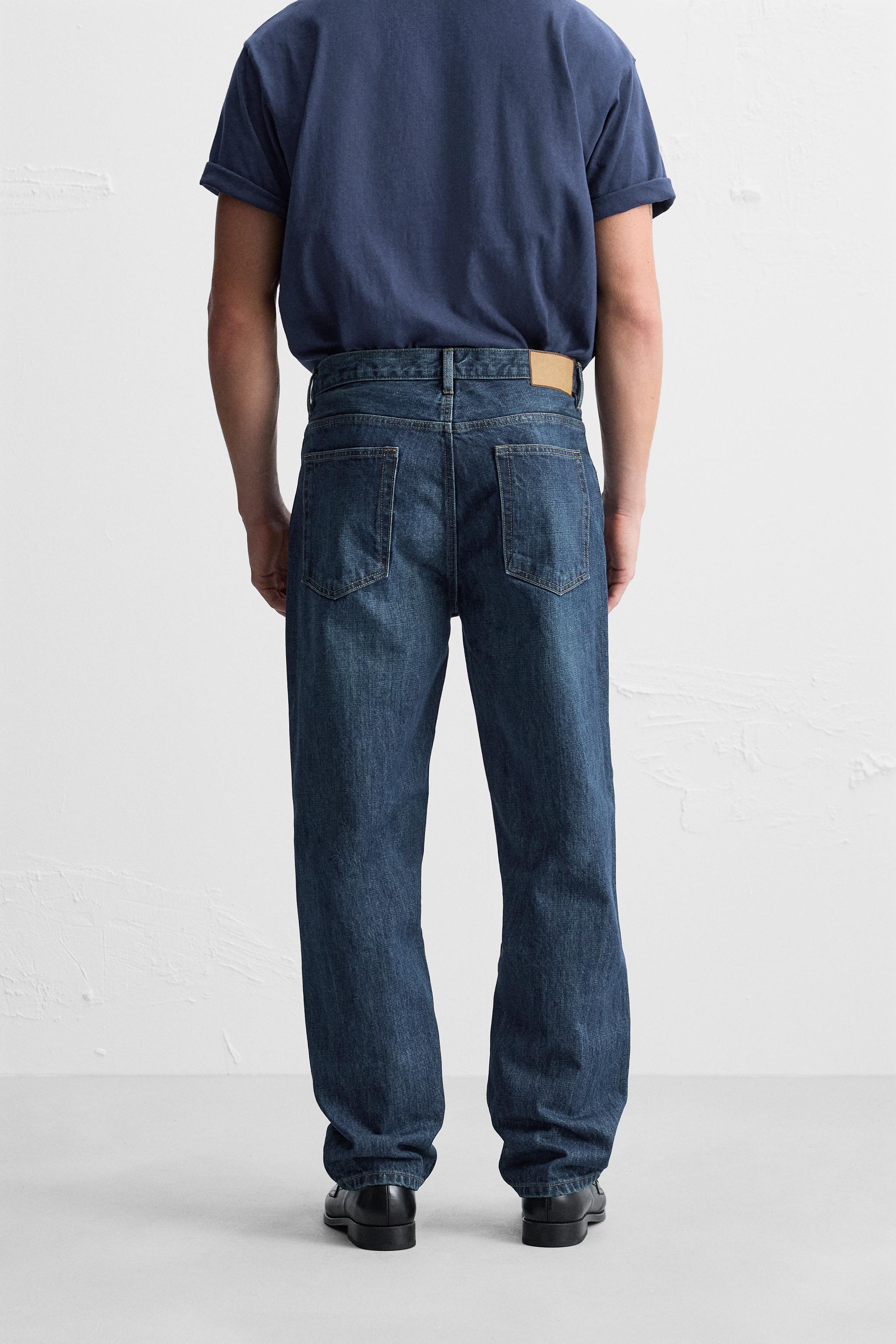 STRAIGHT-LEG JEANS