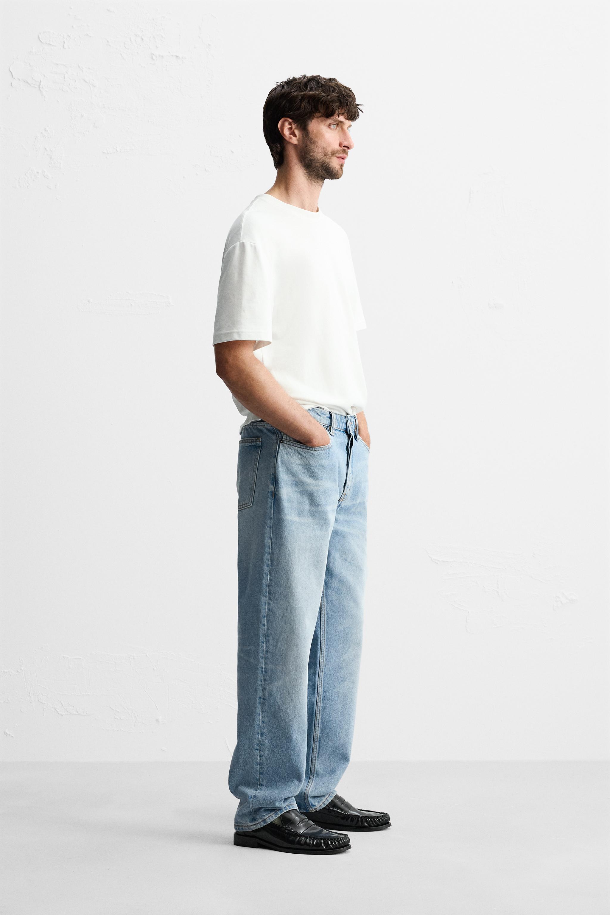 STRAIGHT-LEG JEANS