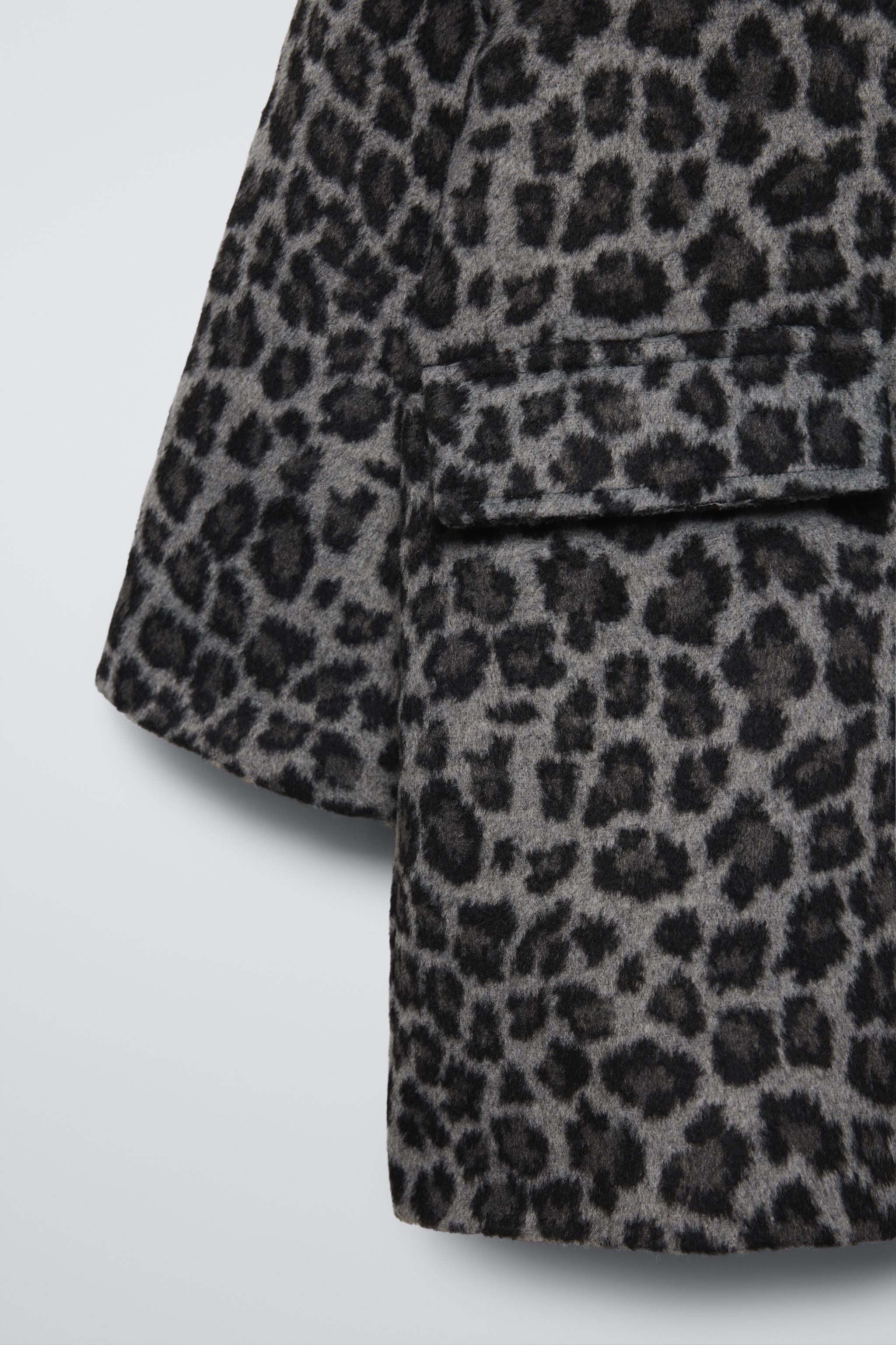 LONG ANIMAL PRINT COAT