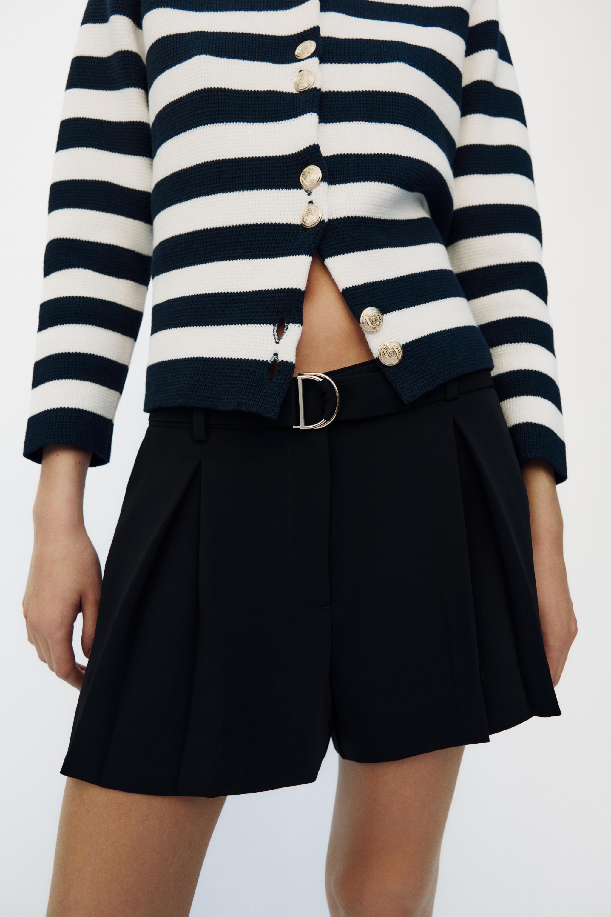 DARTED BERMUDA SHORTS WITH BELT