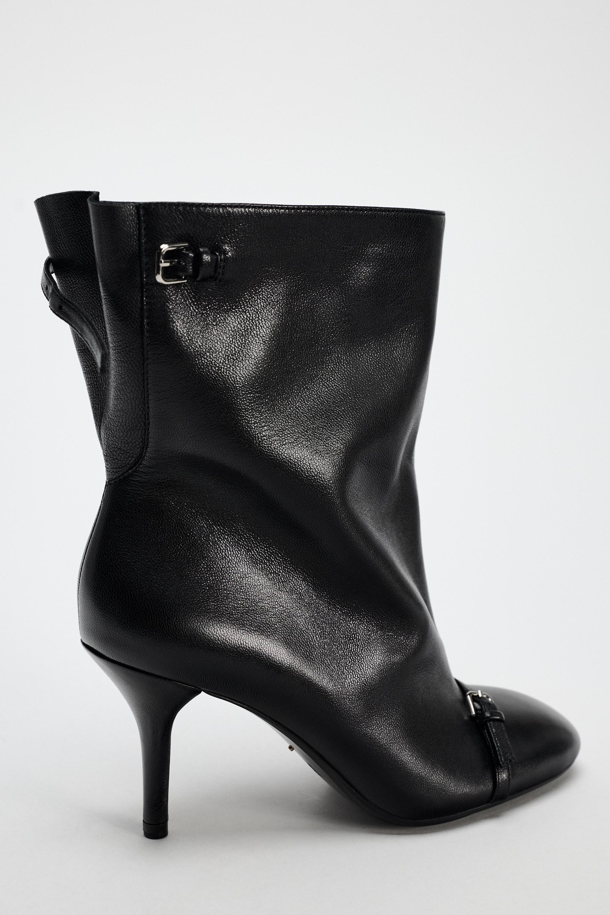 LEATHER ANKLE BOOTS WITH ROUNDED TOE